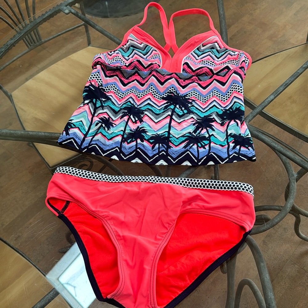 Zero X Posur Tankini